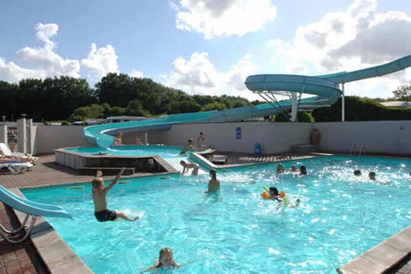 pool02